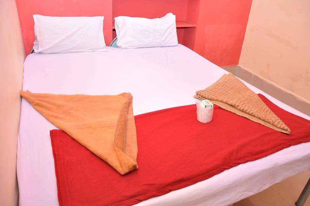 Manju Guest House Hampi Luaran gambar