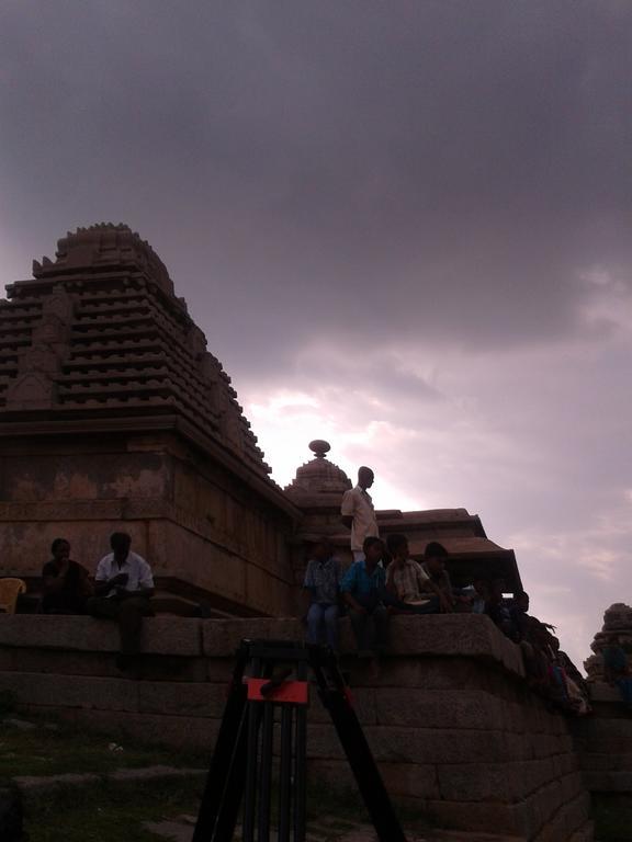 Manju Guest House Hampi Luaran gambar